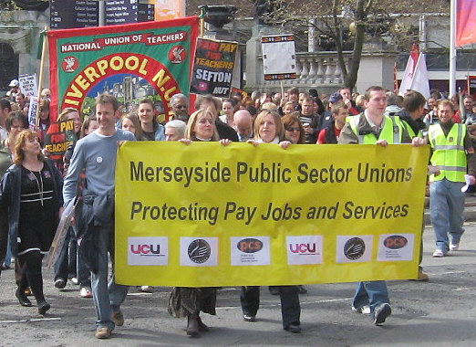 britishteachersstrike_080424_06.jpg